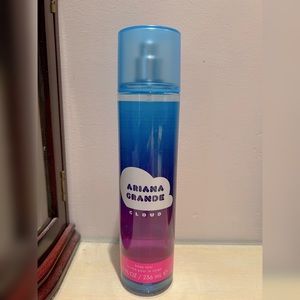Free with any order Ariana grande cloud body mist